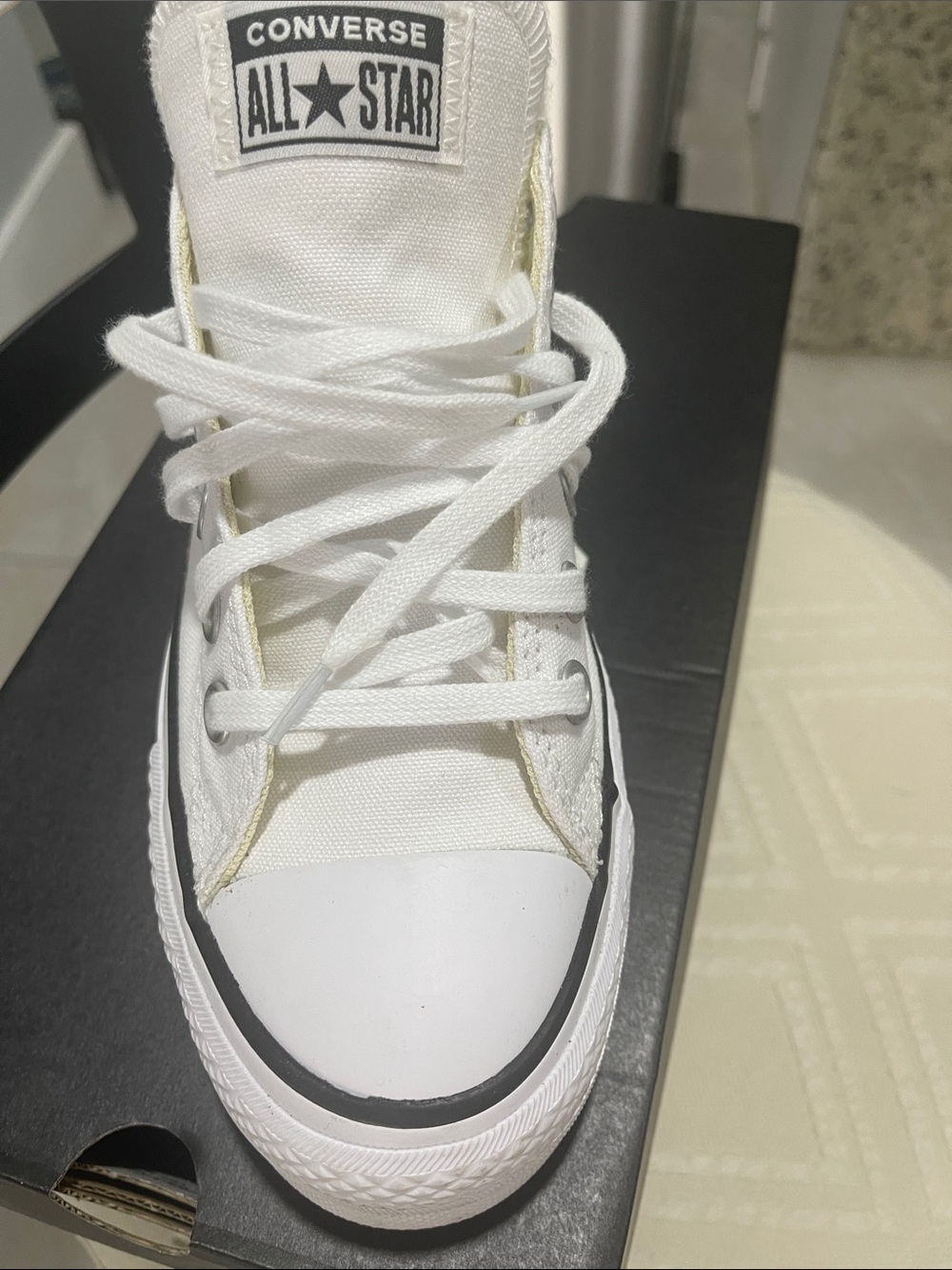 Converse - Picture 3 of 3